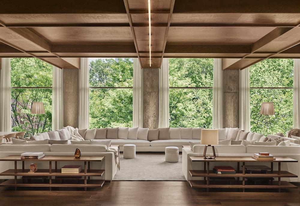 Public, An Ian Schrager Hotel Ню Йорк Екстериор снимка